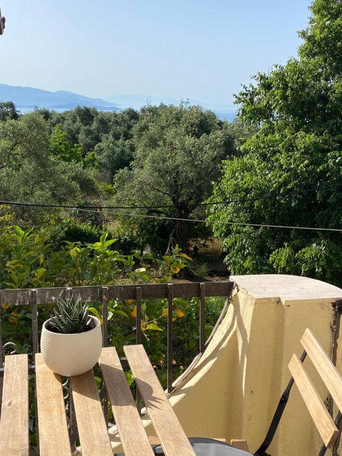 Libera Private Rooms Parga Esterno foto