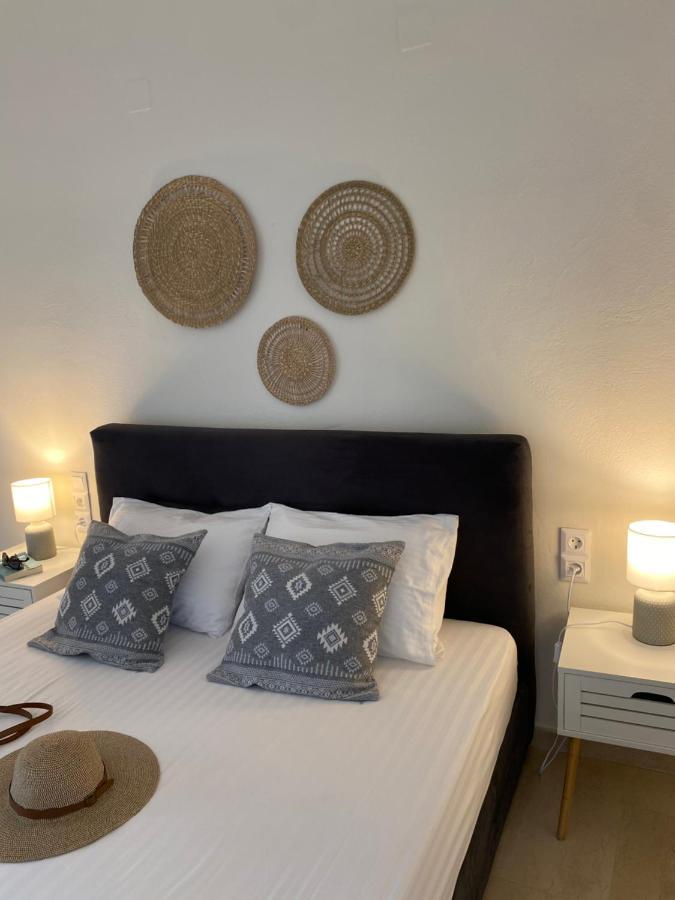 Libera Private Rooms Parga Esterno foto