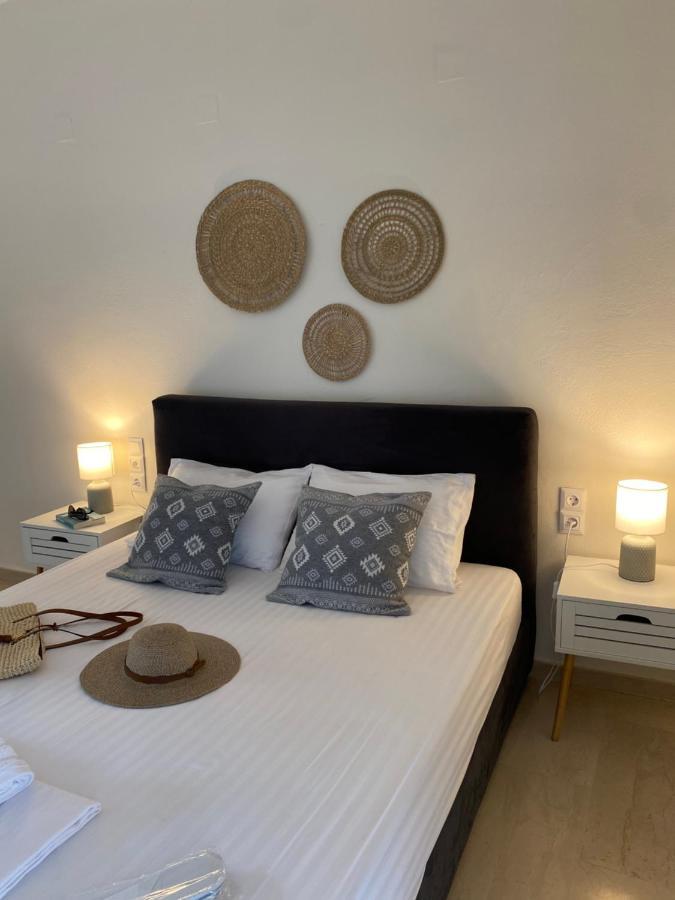 Libera Private Rooms Parga Esterno foto