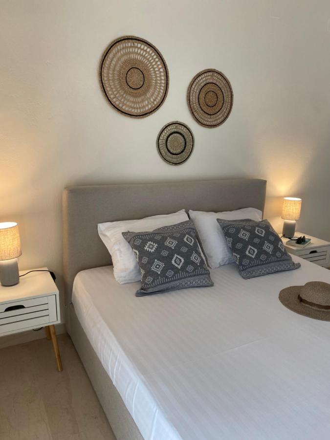 Libera Private Rooms Parga Esterno foto