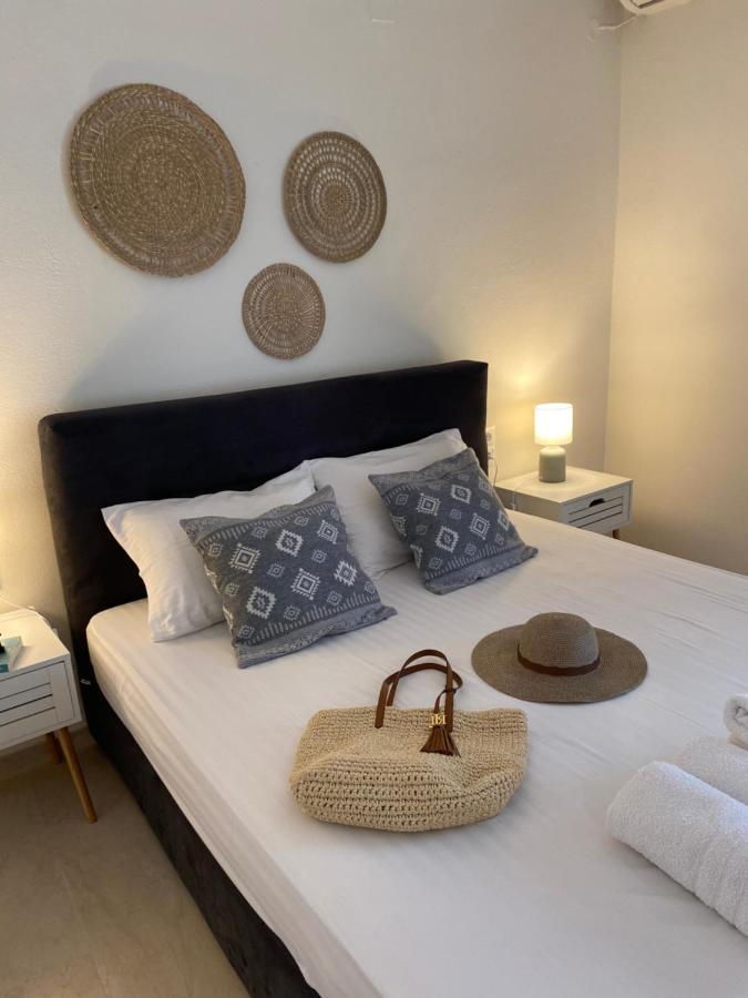 Libera Private Rooms Parga Esterno foto